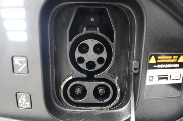 2023 Kia EV6 — photo 8 of 26