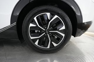 2023 Kia EV6 — photo 7 of 26