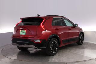 2023 Kia Niro EV — photo 2 of 24