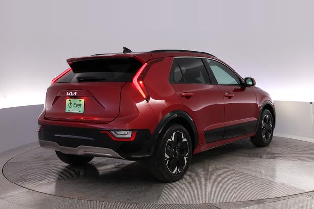 2023 Kia Niro EV — photo 2 of 24