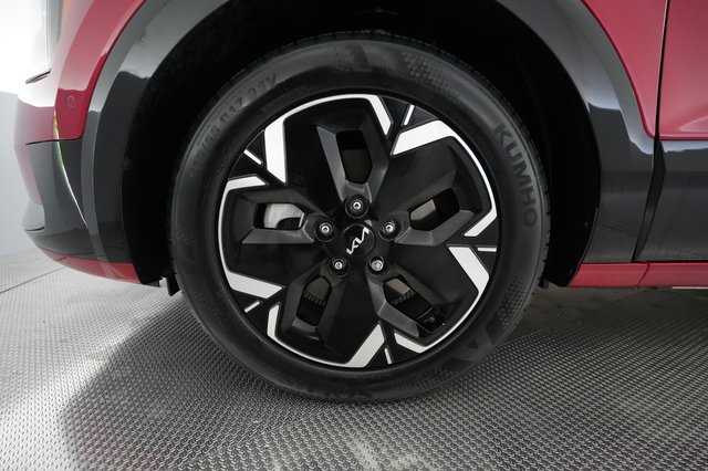 2023 Kia Niro EV — photo 15 of 24
