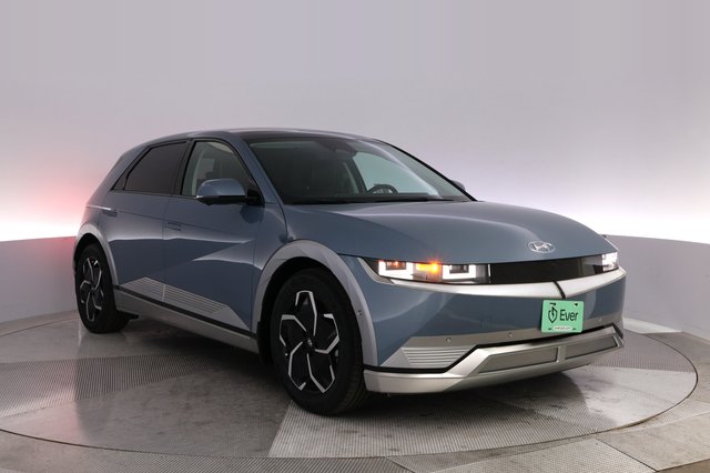 2024 Hyundai IONIQ 5 — photo 10 of 24