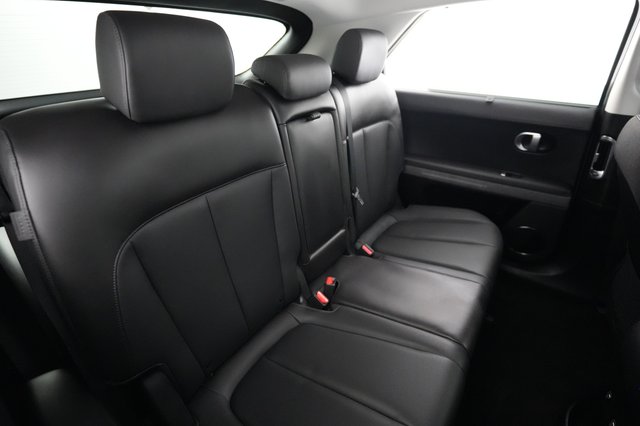2024 Hyundai IONIQ 5 — photo 4 of 24