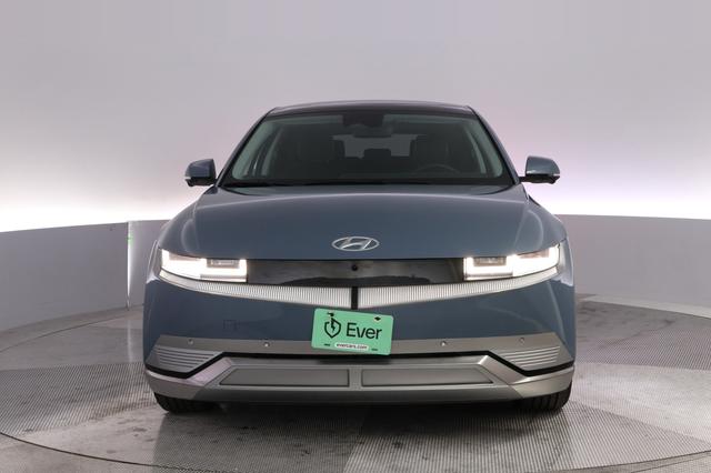 2024 Hyundai IONIQ 5 — photo 9 of 24