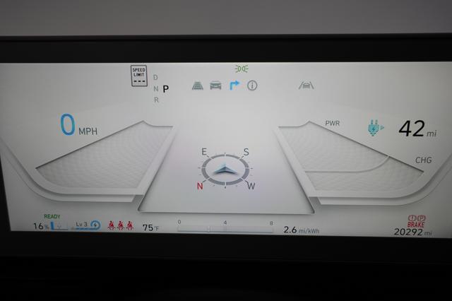 2024 Hyundai IONIQ 5 — photo 5 of 24