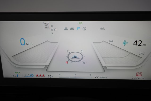 2024 Hyundai IONIQ 5 — photo 5 of 24
