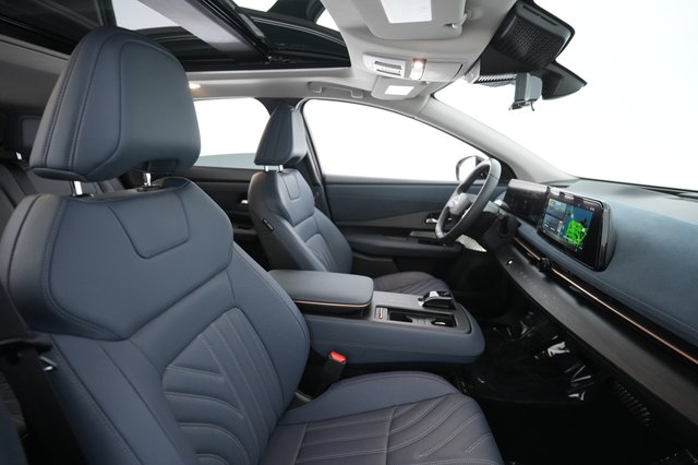 2023 Nissan Ariya — photo 15 of 23