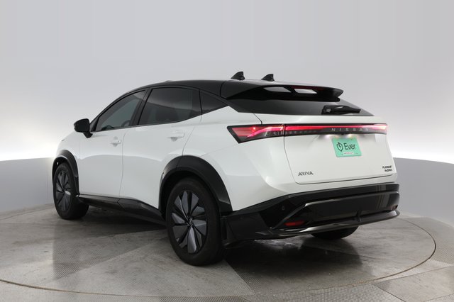 2023 Nissan Ariya — photo 11 of 23