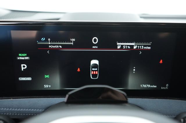 2023 Nissan Ariya — photo 4 of 23