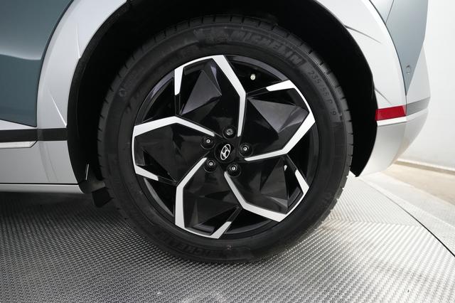 2024 Hyundai IONIQ 5 — photo 7 of 25
