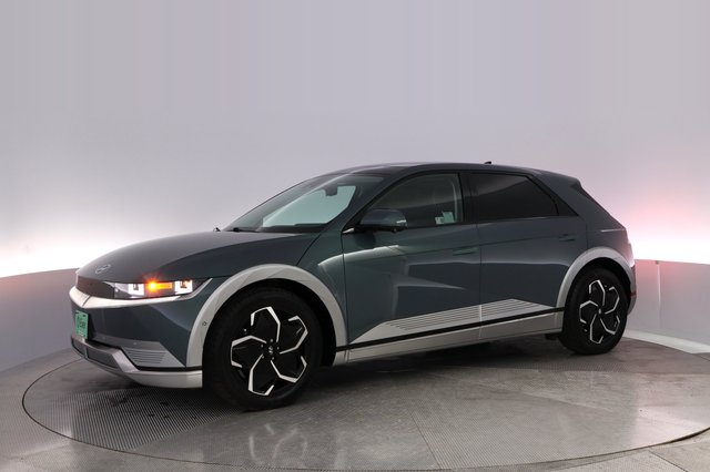2024 Hyundai IONIQ 5 — photo 14 of 25