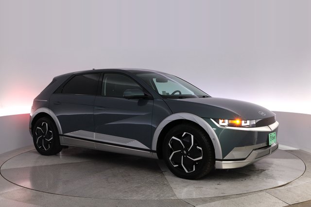 2024 Hyundai IONIQ 5 — photo 11 of 25