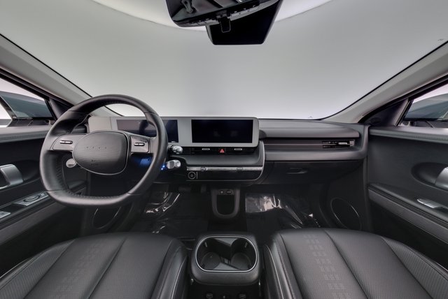 2024 Hyundai IONIQ 5 — photo 21 of 25