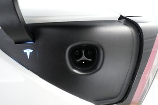 2022 Tesla Model 3 — photo 8 of 24