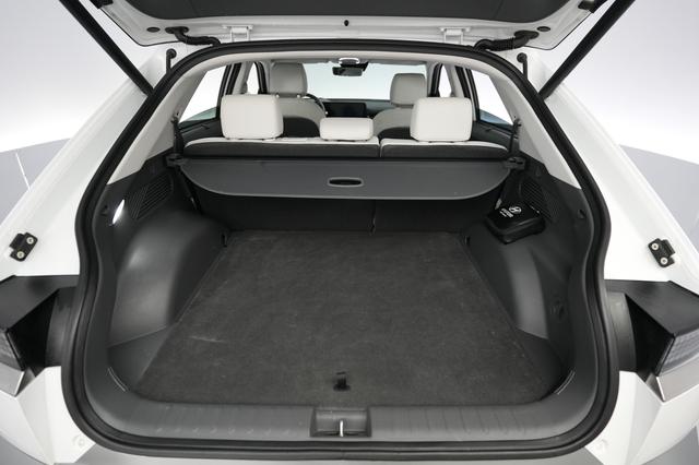 2025 Hyundai IONIQ 5 — photo 6 of 24