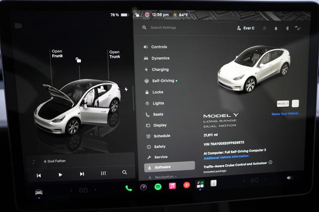 2023 Tesla Model Y — photo 5 of 25