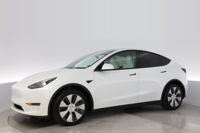 2023 Tesla Model Y — photo 14 of 25