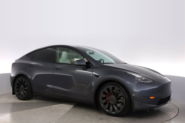2021 Tesla Model Y — photo 11 of 24
