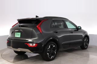 2024 Kia Niro EV — photo 2 of 24