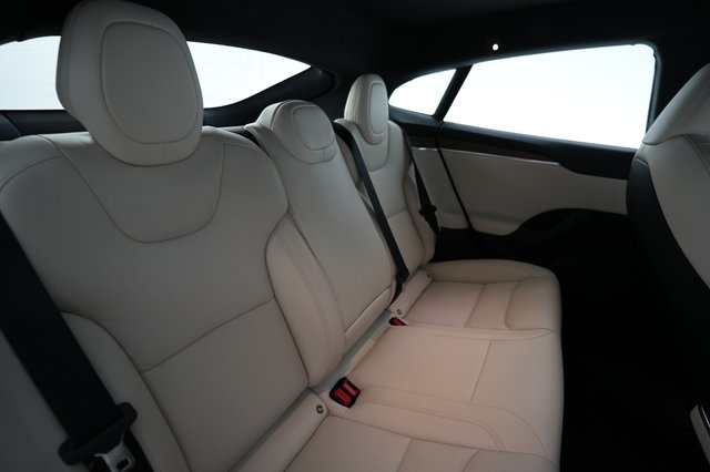 2023 Tesla Model S — photo 4 of 24