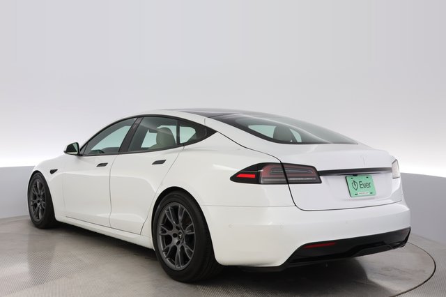 2023 Tesla Model S — photo 13 of 24