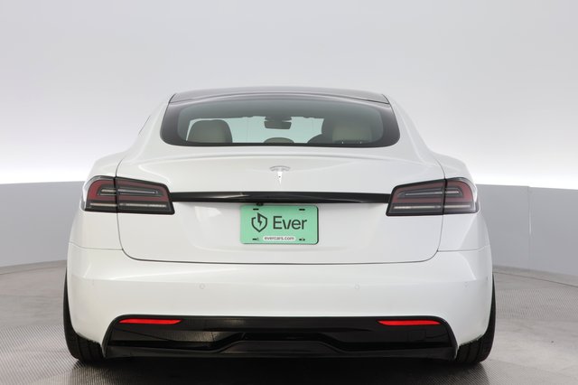 2023 Tesla Model S — photo 12 of 24