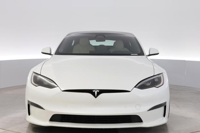 2023 Tesla Model S — photo 9 of 24