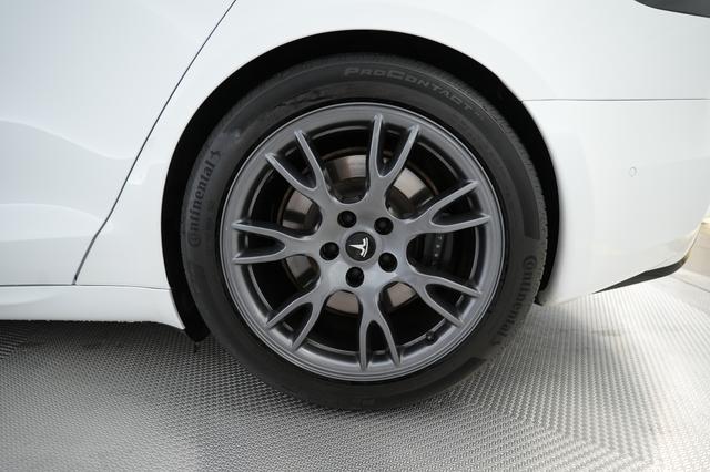 2023 Tesla Model S — photo 7 of 24