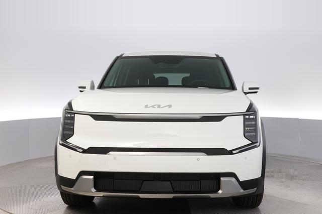 2024 Kia EV9 — photo 9 of 26