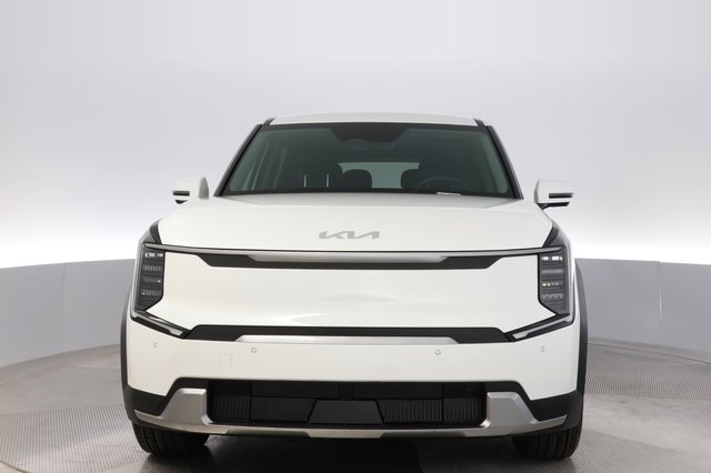 2024 Kia EV9 — photo 9 of 26