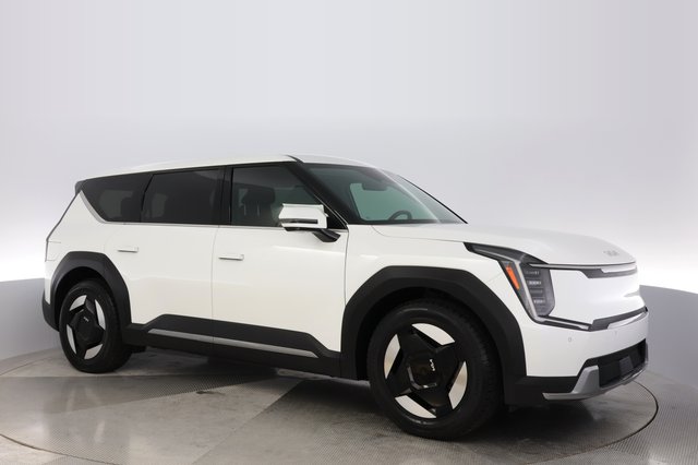 2024 Kia EV9 — photo 11 of 26