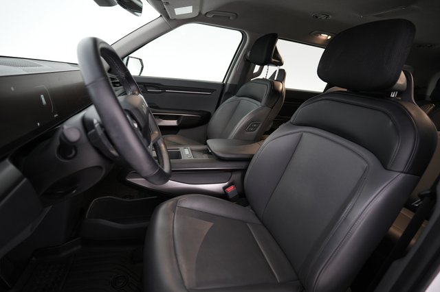 2024 Kia EV9 — photo 3 of 26