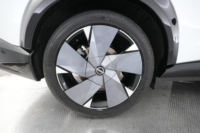 2023 Nissan Ariya — photo 16 of 26
