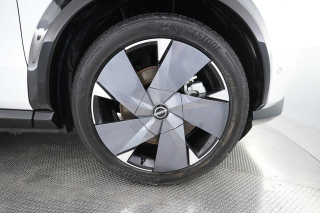 2023 Nissan Ariya — photo 15 of 26