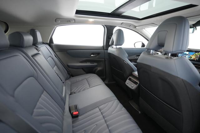 2023 Nissan Ariya — photo 3 of 26