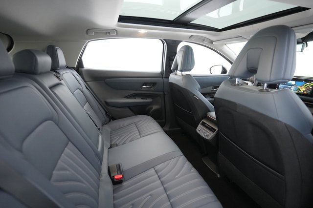 2023 Nissan Ariya — photo 3 of 26