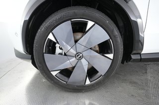 2023 Nissan Ariya — photo 13 of 26
