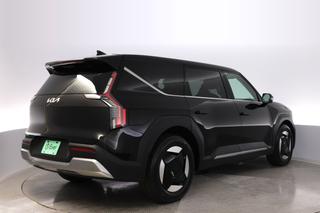 2024 Kia EV9 — photo 2 of 26