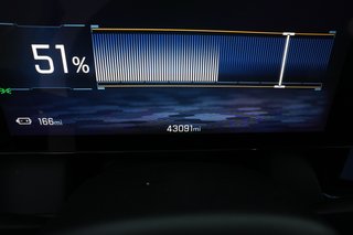 2024 Chevrolet Equinox EV — photo 5 of 25