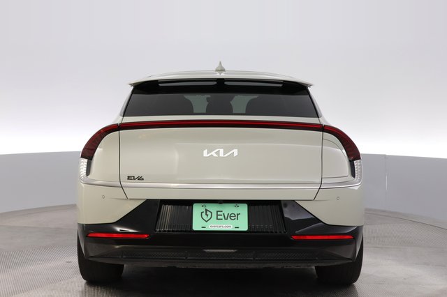 2024 Kia EV6 — photo 12 of 21