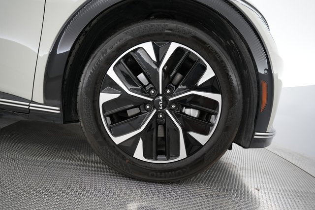 2024 Kia EV6 — photo 16 of 21