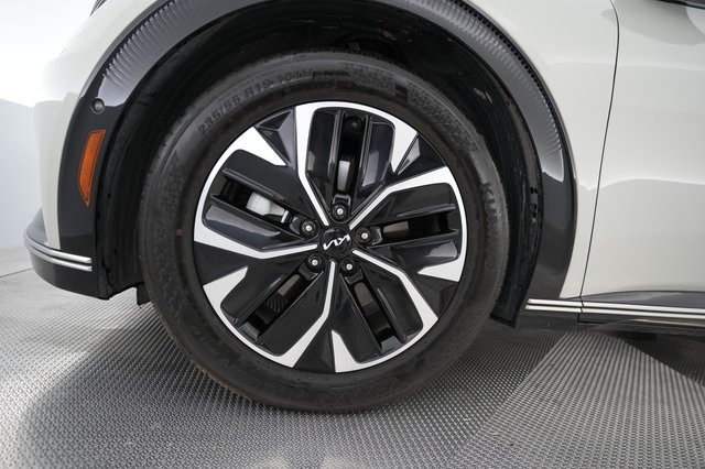 2024 Kia EV6 — photo 15 of 21