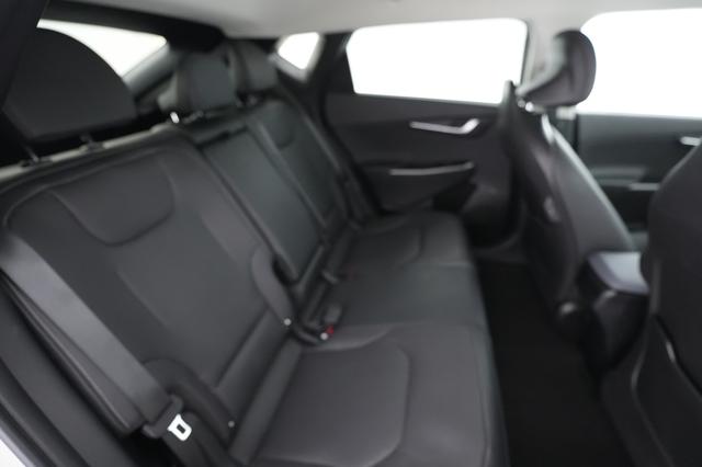 2024 Kia EV6 — photo 4 of 21