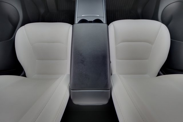 2022 Tesla Model Y — photo 22 of 24