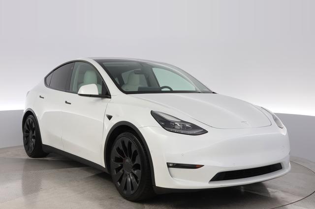 2022 Tesla Model Y — photo 10 of 24