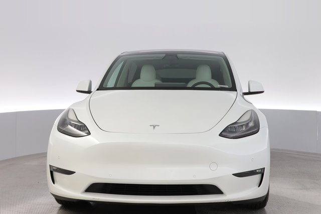 2022 Tesla Model Y — photo 9 of 24