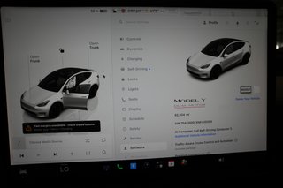 2022 Tesla Model Y — photo 5 of 24