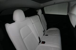 2023 Tesla Model Y — photo 4 of 29