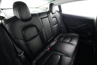 2019 Tesla Model 3 — photo 4 of 30