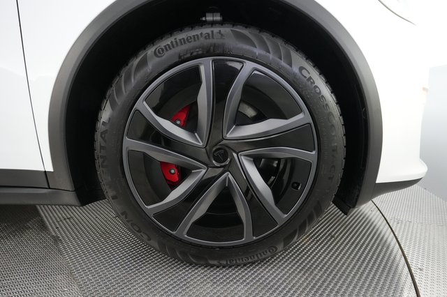 2026 Tesla Model X — photo 16 of 26
